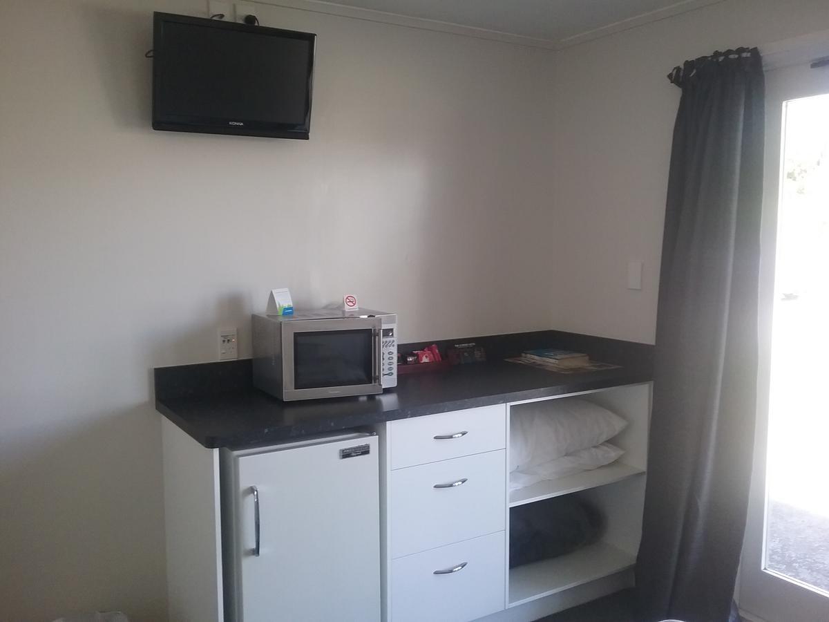 Leopard Hotel Waipukurau Екстериор снимка